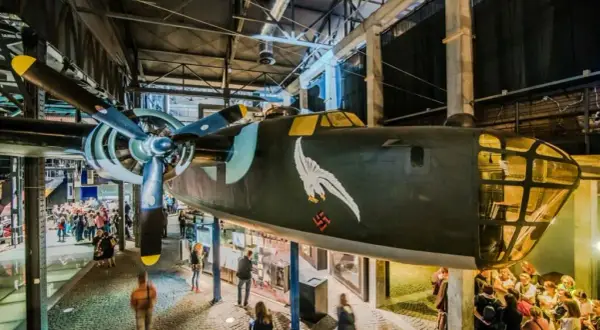 Gdzie znajduje się muzeum powstania warszawskiego? Odkryj lokalizację!