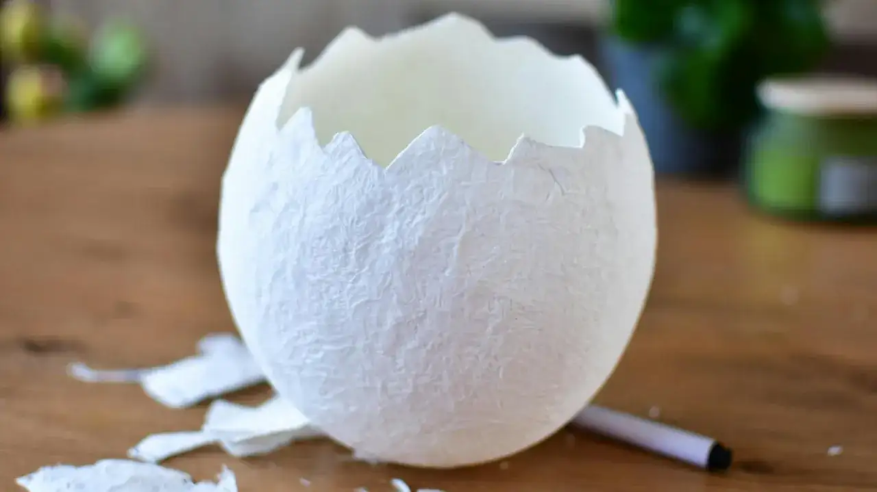 Ozdoby wielkanocne DIY z ceramiki, papieru i masy