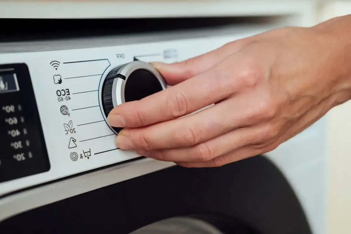 Pralka Whirlpool nie działa? Szybka diagnoza i naprawa krok po kroku